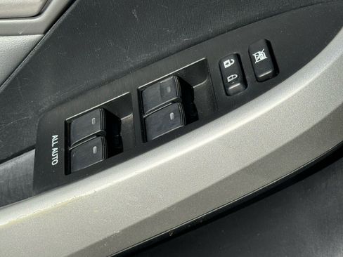 Used 2015 Toyota Prius Four image 20