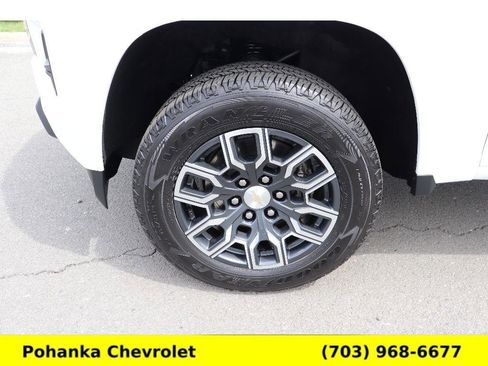 Certified 2024 Chevrolet Colorado LT w/ LT Convenience Package III RWD image 28