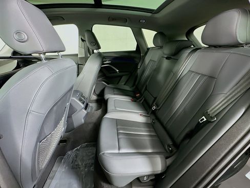 Used 2025 Audi Q5 Premium w/ Premium Plus AWD/4WD image 9