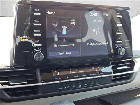 Used 2022 Toyota Sienna LE FWD image 15