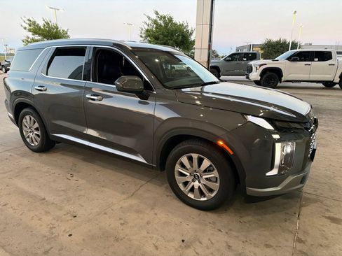 Used 2025 Hyundai Palisade SEL FWD image 17