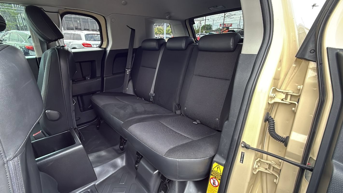 Used 2008 Toyota FJ Cruiser 4WD image 12