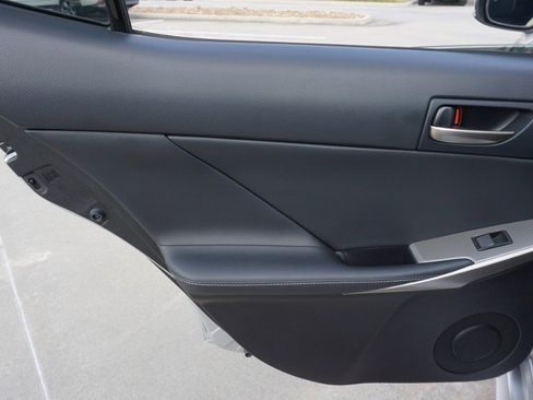 Used 2018 Lexus IS 300 F Sport image 33