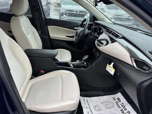 Used 2023 Buick Encore GX Preferred w/ Cold Weather Comfort Package AWD/4WD image 27