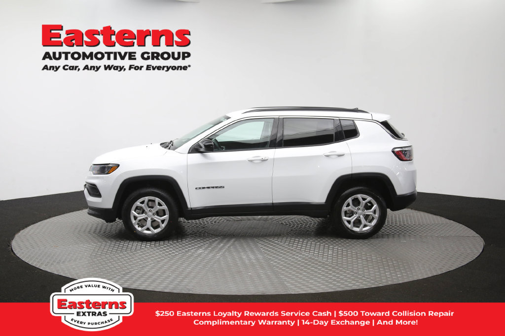 Used 2024 Jeep Compass Latitude AWD/4WD image 59