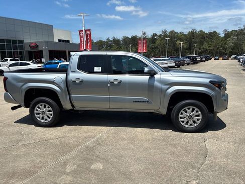 New 2026 Toyota Tacoma SR5 RWD image 8