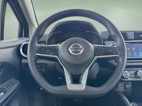 Used 2020 Nissan Versa S FWD image 20