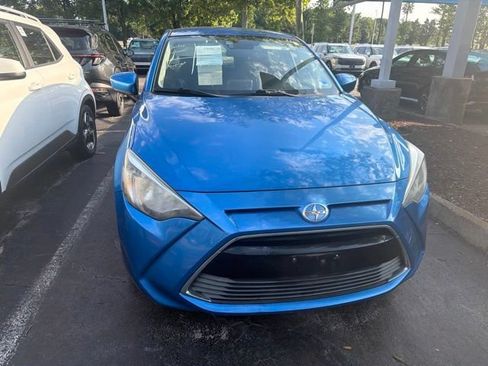Used 2016 Scion iA FWD image 2