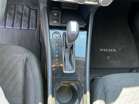 Used 2023 Nissan Kicks SV image 19