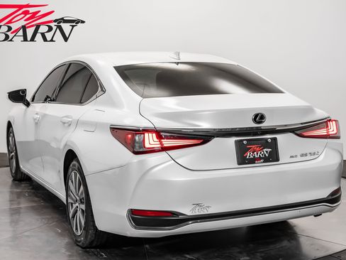 Used 2021 Lexus ES 250 image 11