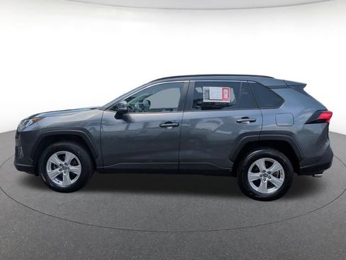 Used 2021 Toyota RAV4 XLE FWD image 3
