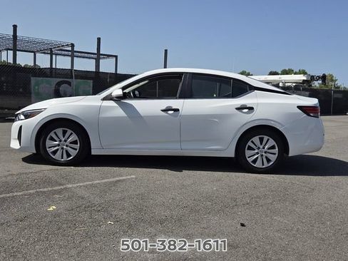Used 2024 Nissan Sentra S FWD image 2