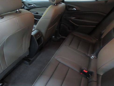 Used 2025 Chevrolet Trax ACTIV w/ Sunroof Package FWD image 22