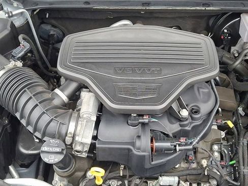 Used 2023 Cadillac XT6 Premium Luxury image 32