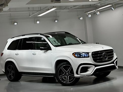 New 2026 Mercedes-Benz GLS 450 4MATIC image 19