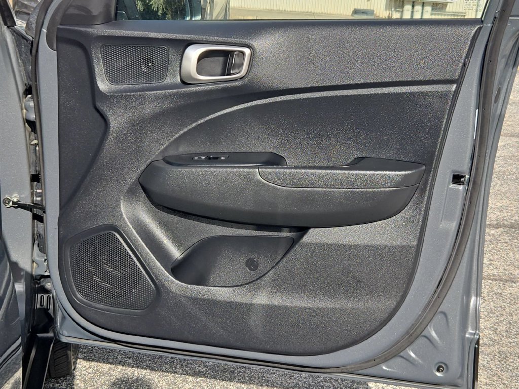Used 2026 Hyundai Venue SEL FWD image 34