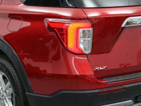 Used 2023 Ford Explorer XLT w/ Equipment Group 202A AWD/4WD image 6