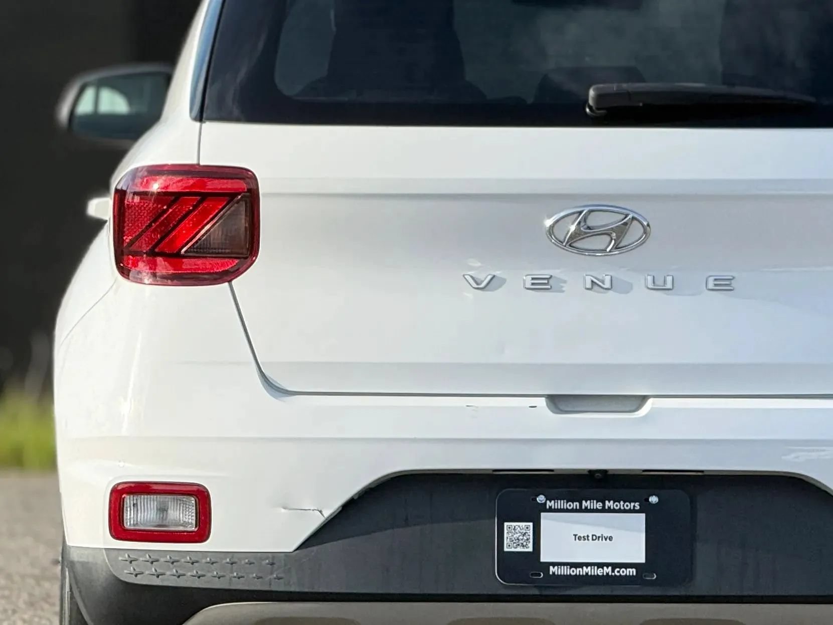 Used 2021 Hyundai Venue SE FWD image 13