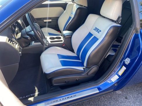 Used 2011 Dodge Challenger SRT8 RWD image 16