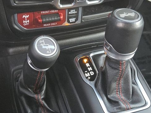 Used 2021 Jeep Wrangler Unlimited Rubicon image 11