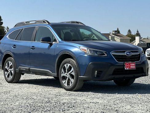 Used 2022 Subaru Outback Limited AWD/4WD image 10