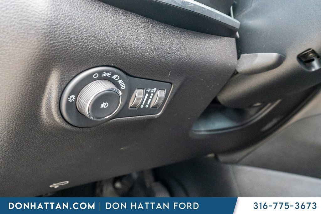 Used 2023 Jeep Compass Limited AWD/4WD image 14