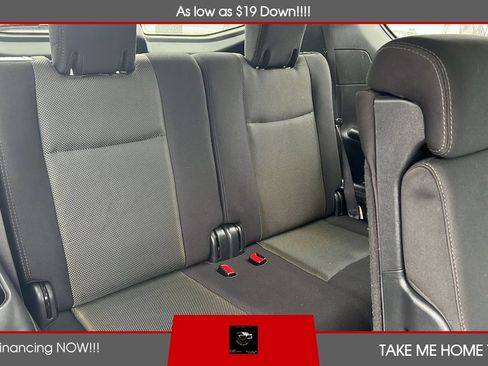 Used 2018 Nissan Pathfinder S AWD/4WD image 11