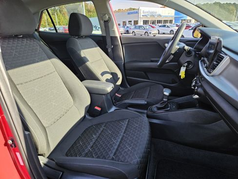 Used 2023 Kia Rio S image 19