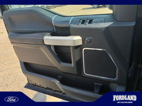 Used 2018 Ford F150 Lariat w/ Equipment Group 502A Luxury AWD/4WD image 13