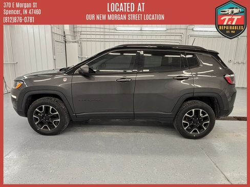 Used 2019 Jeep Compass Trailhawk w/ Cold Weather Group AWD/4WD image 8