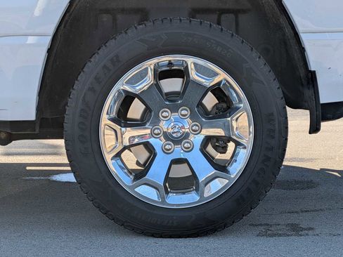 Used 2019 RAM 1500 Big Horn image 13