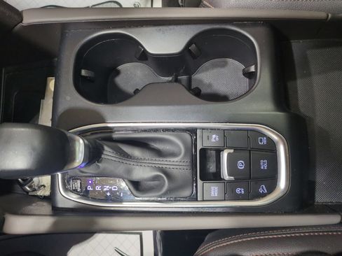 Used 2019 Hyundai Santa Fe AWD image 22