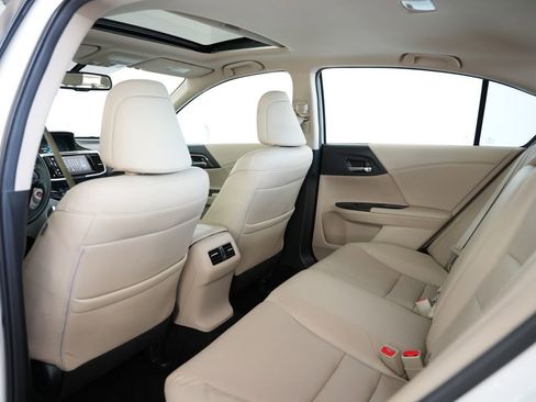 Used 2016 Honda Accord EX-L image 38