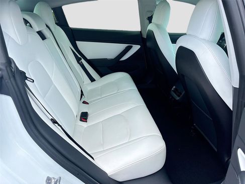 Used 2020 Tesla Model 3 Long Range image 27