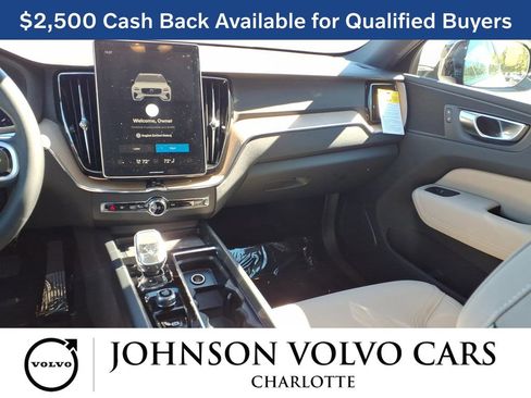 New 2026 Volvo XC60 B5 Plus w/ Protection Package Premier image 9