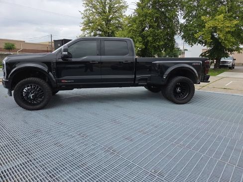 Used 2024 Ford F450 Limited AWD/4WD image 2