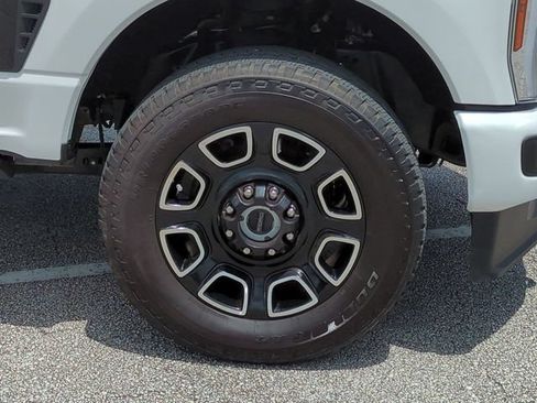 Certified 2026 Ford F350 Platinum w/ FX4 Off-Road Package AWD/4WD image 11