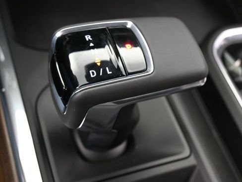 Used 2026 Chevrolet Silverado 1500 High Country w/ Technology Package image 36