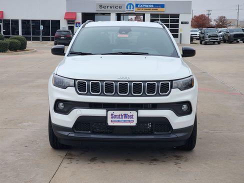 New 2026 Jeep Compass Latitude image 6