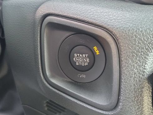 Certified 2025 Jeep Wrangler Unlimited Sport AWD/4WD image 23