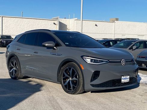 Used 2023 Volkswagen ID.4 Pro S image 1
