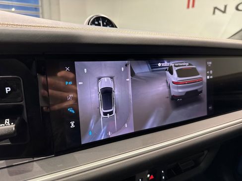 Used 2025 Porsche Cayenne GTS image 27