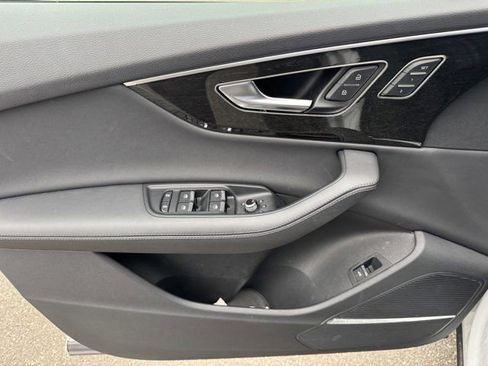 Used 2023 Audi Q7 3.0T Premium Plus w/ Premium Plus Package image 26