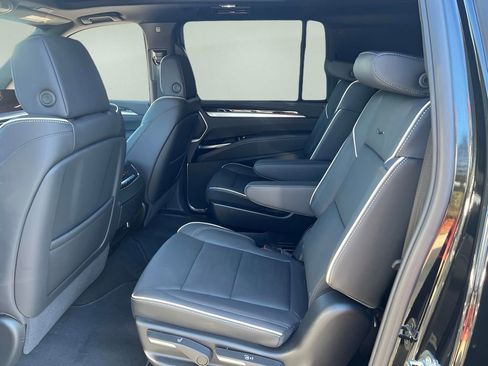 Certified 2026 Cadillac Escalade ESV Luxury image 14