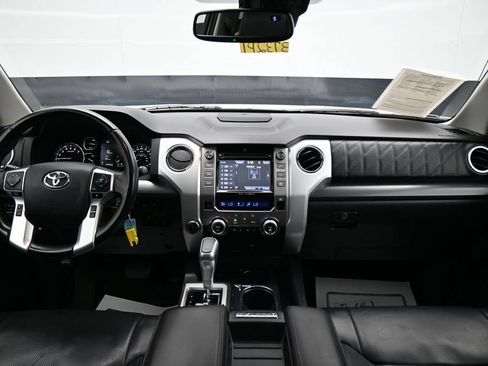Used 2018 Toyota Tundra Platinum AWD/4WD image 15