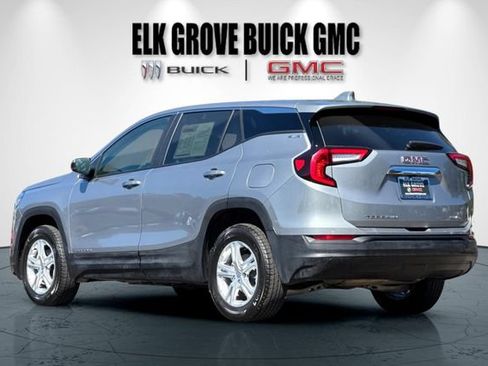 Used 2024 GMC Terrain SLE AWD/4WD image 6