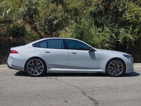 New 2026 BMW M5 w/ Executive Package image 4