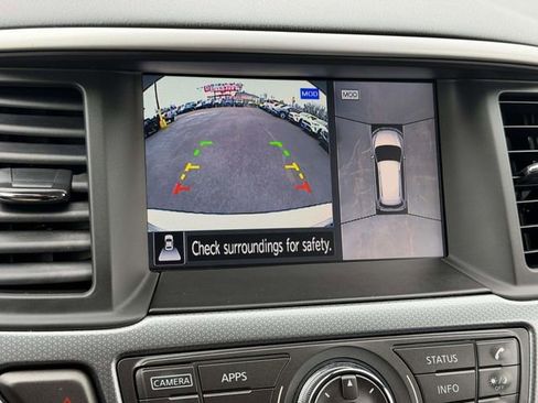 Used 2019 Nissan Pathfinder SL image 22