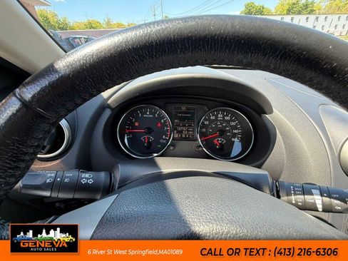 Used 2012 Nissan Rogue SL AWD/4WD image 16