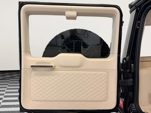 Used 2024 Mercedes-Benz G 63 AMG Squared image 32